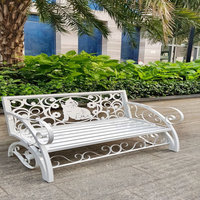 Ensemble de table et de chaises en fer forgé sur mesure, mobilier d'extérieur en fer forgé pour les patios, les jardins et les zones de restauration des centres de villégiature
