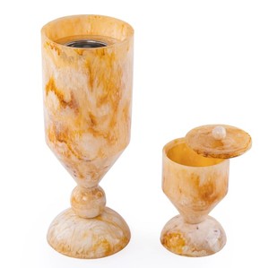Quemador de incienso de lujo de resina de mármol ámbar, Mabkhara, quemador de incienso árabe Oud, decoración para el hogar con fragancia. - Product Image 1