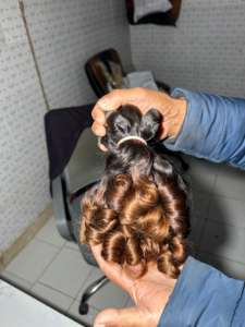 Extensions de cheveux humains indiens naturels, double trame, bouclés et volumineux, qualité supérieure, double tirage : modèle non permanent - Product Image 5