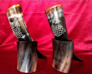 Cuerno Vikingo Artesanal para Beber, Hecho a Mano con Cuerno Genuino de Búfalo, Taza de Cerveza, Acabado Natural de Grado Alimenticio, Tamaño Personalizado - Product Image 2