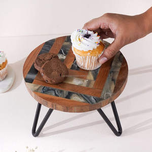 Couvercle de support de gâteau royal en résine en bois de 10 pouces personnalisable pour la décoration intérieure des plateaux de service Logo personnalisé - Product Image 1