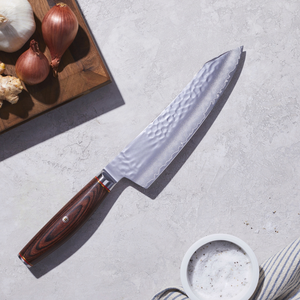 Couteaux de chef à lame martelée argentée avec manche en bois grainé marron et noir, broche décorative pour trancher, hacher et préparer les aliments - Product Image 5