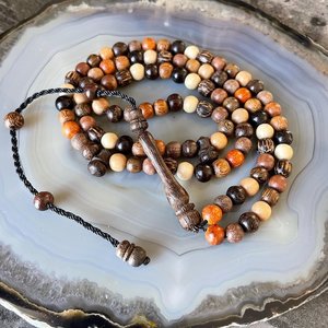 Tasbih Mala de Madera Pulida Hecho a Mano, Duradero y Ecológico, Diseñado para la Devoción, la Meditación y los Rituales Religiosos - Product Image 6