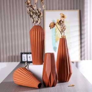 Jarrón Moderno de Madera de Haya con Cuello Delgado, Minimalista, Pulido, de Madera Maciza, para Flores Decorativas, Estilo Nórdico, para Hogar o Galería - Product Image 5