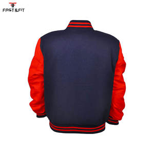 Chaquetas Varsity de Fútbol Americano Personalizadas para Hombre - Lona 100% Algodón, Resistentes al Viento y Transpirables - Product Image 3