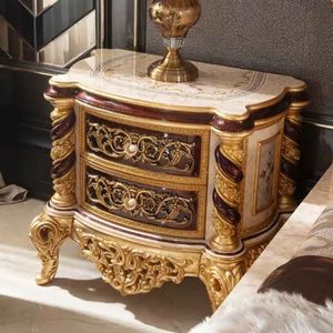 Oferta Especial: Juego de Dormitorio de Lujo Nelligan Royal Classic Gold con Cabecera Tapizada y Acolchada, Base de Cama Tallada a Mano - Product Image 5