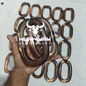 Chaîne décorative suspendue de luxe sur mesure en résine écologique, style traditionnel, pour la maison et le bureau - Artisanat MUAWIYAH - Product Image 3