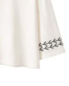Camiseta Corta Blanca Personalizada para Mujer, Bordado Minimalista de Hojas, Manga Corta, Informal, Mezcla de Algodón Suave, Top de Verano para Mujer, Venta al Por Mayor - Product Image 6