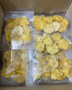 Tranches d'ananas séchées et moelleuses, très demandées, pour les entreprises produisant des sachets de snacks et des garnitures pour boissons - Product Image 3