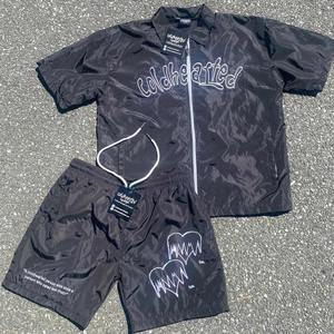 Ensemble survêtement homme tendance fabriqué en usine, design personnalisé, veste coupe-vent en nylon et short, fermeture éclair, pour l'été et le streetwear - Product Image 4