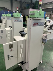 เครื่องขึ้นรูปโลหะเย็นรุ่น CH-400 ของ Changjo Engineering พร้อมกำลังการผลิต 300 ชิ้น/นาที และเครื่องทำรีเวทอุตสาหกรรม - Product Image 2