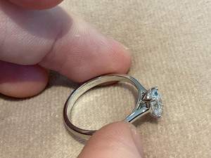 Anillo solitario de diamante de corte ovalado de 1 quilate de moissanita para mujer, joyería moderna y brillante de plata 925 original para ocasiones de boda - Product Image 6