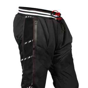 กางเกงเพนท์บอลแบบสั่งทำพิเศษของ ORVO SPORTS กางเกงจ็อกเกอร์แบบซับลิเมชั่น พร้อมแผ่นรองป้องกัน น้ำหนักเบา ระบายอากาศได้ดี แห้งเร็ว โลโก้ทีม OEM โพลีเอสเตอร์ - Product Image 3