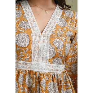 เดรสสั้นทรงเอพิมพ์ลายดอกไม้ ผ้าฝ้าย 100% เป็นมิตรกับสิ่งแวดล้อม ซักได้ เอวธรรมชาติ เหมาะสำหรับใส่ลำลองและใส่ทุกวัน - Product Image 6