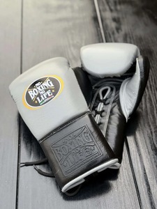 Gants de boxe professionnels style NBNL, logo personnalisé, cuir véritable, pour entraînement, sparring et compétition. - Product Image 6
