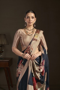 Sari prêt-à-porter et blouse cousue, sari indien en soie crêpe, imprimé floral, sari imprimé numériquement, design magnifique - Product Image 4