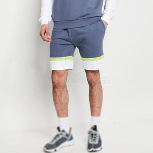 Pantalones cortos casuales ultra suaves para hombre, diseñados para máxima comodidad, con tela ligera y transpirable, adecuados para actividades diarias. - Product Image 3