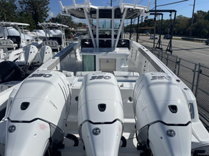 Offres les plus vendues - Authentique Wellcraft 352 Fisherman LUXURY 2023 - Garantie de 3 ans - Fabriqué aux États-Unis - Product Image 3