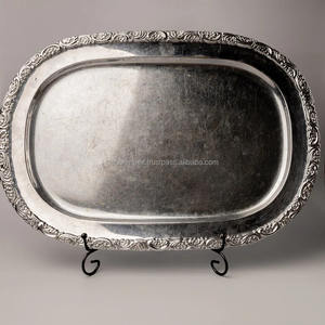 Prix de gros Plateau de service artistique en métal fabriqué à la main avec un design unique pour la maison et le commerce Décoration festive Diwali - Product Image 6