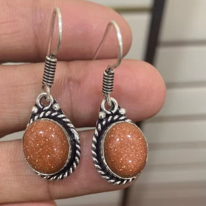 Boucles d'oreilles pendantes ovales en pierre de soleil rouge de qualité supérieure, faites à la main, pour femmes, bijoux en pierres précieuses - Product Image 1