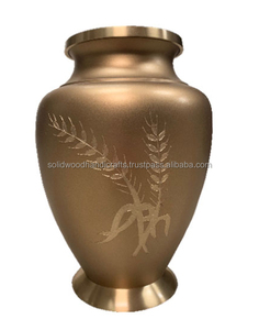 Urnas de cremación para adultos de latón de hermoso diseño de alta calidad más vendidas para cenizas, urnas hechas a mano, urnas funerarias - Product Image 1