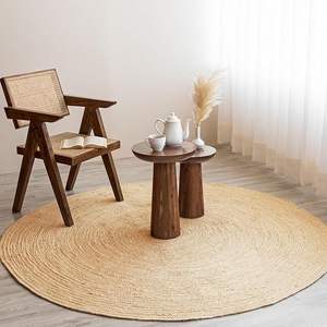 Tapis rond en jute bicolore multifonctionnel, durable, fait main, en fibres naturelles, pour salon, salle à manger ou coin détente. - Product Image 4