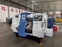 Machine de tournage de métaux en alliage d'aluminium/cuivre/fer multifonctionnelle CNC de haute qualité d'un fabricant réputé.