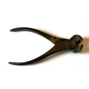 High Precision Horse Nails <b>Puller</b> Tongs For Accurate Removal Stable Equipment Hoof Care Professionals Farrier <b>Tools</b> Nail <b>Pullers</b> - Product Image 6