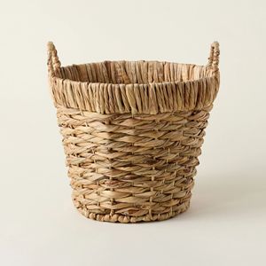 ตะกร้าผักตบชวาขนาดเล็กทรงสี่เหลี่ยมสำหรับจัดเก็บเครื่องสำอางในห้องนอน - Product Image 5