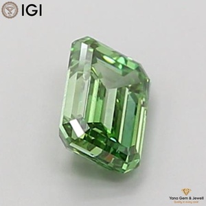 Diamant de laboratoire cultivé CVD de 4,01 carats, taille émeraude, certifié IGI, couleur vert vif fantaisie, clarté VS2, pour pièce maîtresse haut de gamme - Product Image 3