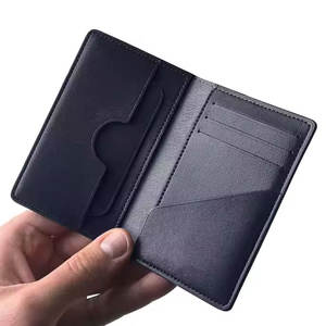 Portefeuille en cuir pour homme de qualité supérieure avec finition douce, bords robustes et design compact pour une utilisation quotidienne confortable - Product Image 5