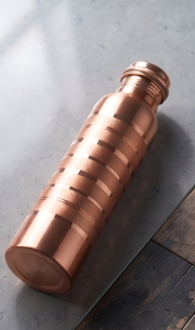 Bouteille artisanale en cuivre pur rayée, étanche, écologique, réutilisable, récipient à eau ayurvédique - Product Image 3
