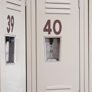 Autocollants en vinyle autocollants personnalisés résistants aux UV et aux intempéries pour casques de sécurité, vélos, équipements de travail, marquage de la marque - Product Image 4