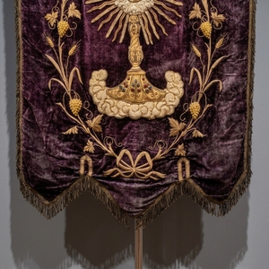 Velvet Embroidery Banner Monstrance Floral Trim Custom Design Maroon Purple <b>Sew</b>-On Fabric <b>Badge</b> Classical Style Garment - Product Image 2