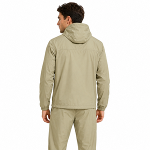 Veste coupe-vent légère avec une silhouette moderne, tissu respirant et coupe confortable, idéale pour les voyages et les activités de plein air. - Product Image 2