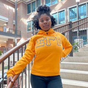 เสื้อฮู้ด Sigma Gamma Rho สีทอง SGRho พรีเมียม สีน้ำเงินทอง เสื้อผ้าสไตล์กรีก เสื้อสเวตเชิ้ตสุดเท่สำหรับชมรมนักศึกษา - Product Image 1