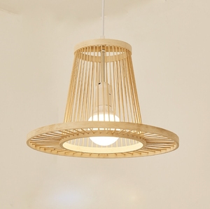 Abat-jour suspendu décoratif en bambou tressé, idéal pour les complexes hôteliers de luxe, les espaces commerciaux et les projets de design d'intérieur haut de gamme - Product Image 1