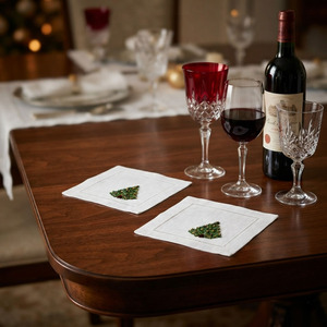 Serviette de table en coton brodée personnalisée, moderne et réutilisable, motif sapin de Noël, ourlet festonné, 6x6 pouces, pour bar, maison, fêtes, vente en gros - Product Image 4