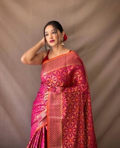 Sari de poliéster KV Woven para uso diario (rosa) - Product Image 1