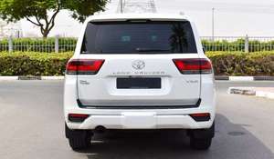 ขายด่วน ปี 2022 รถยนต์ SUV อัตโนมัติ 5 ที่นั่ง เบาะหนังสีขาว ระบบควบคุมความเร็วอัตโนมัติ ยางขนาด R20 ระบบขับเคลื่อนสี่ล้อ กล้อง 360 องศา ด้านหลัง - Product Image 3