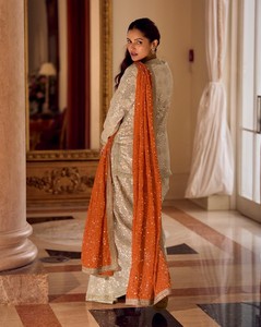 Dhwaja Export Cream Georgette Taille Unique Ensemble Cousu avec Broderie et Travail de Perles - Product Image 6