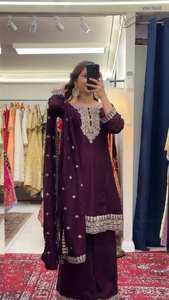 Nuevo Diseño de Kurta y Pantalón para Mujer, Conjunto de Kurta Pakistaní para Regalo, Disponible a Precio de Mayoreo desde India - Product Image 3