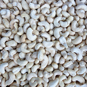 Factory Directly Ww180, Ww320 Vacuum Packed Cashew <b>Nuts</b> Vietnam Cashew <b>Nuts</b> Wholesale With Custom Packaging - Product Image 1