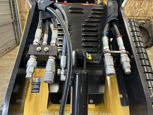 Minicargadora 700HDX 2023, Equipo de Construcción Compacto de Uso Pesado - Product Image 3