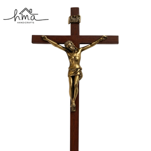 Croix murale en bois artisanale avec crucifix en laiton, décoration religieuse chrétienne à suspendre, cadeau pour la prière à la maison ou à l'église - Product Image 1