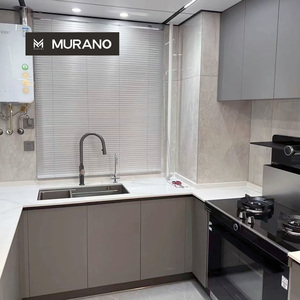 Ensemble d'armoires de cuisine modulaires modernes sur mesure, directement de l'usine, finition en mélamine/acrylique, armoires de cuisine modernes - Product Image 1