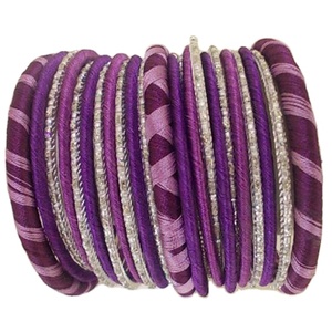 กำไลด้ายไหม - Product Image 1