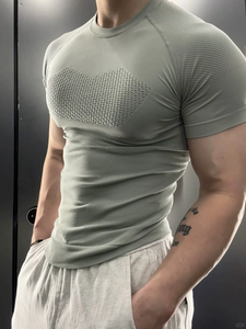 T-shirt de compression sans couture OEM pour homme, qualité supérieure, 220 grammes, séchage rapide, respirant, vêtement de sport, 100 % coton, avec lettrage - Product Image 3
