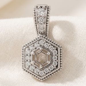 Colgante de Diamante Hexagonal en Plata 925 con Baño de Rodio, Engaste de Bisel, Estilo Clásico, Unisex, para Uso Diario - Product Image 1