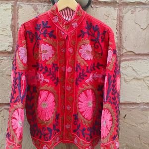 Veste traditionnelle indienne à motifs imprimés, élégante, en coton, pour toutes les saisons, disponible au meilleur prix. Veste sarong pour femmes. - Product Image 1